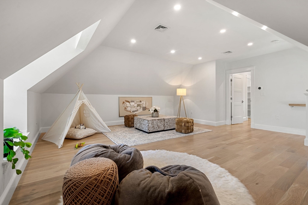 45 Sewall Street Newton, MA 02465 - Photo 16 of 21