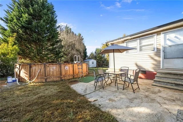 $215,000 | 1215 Cleveland Avenue, Burlington, NC 27217