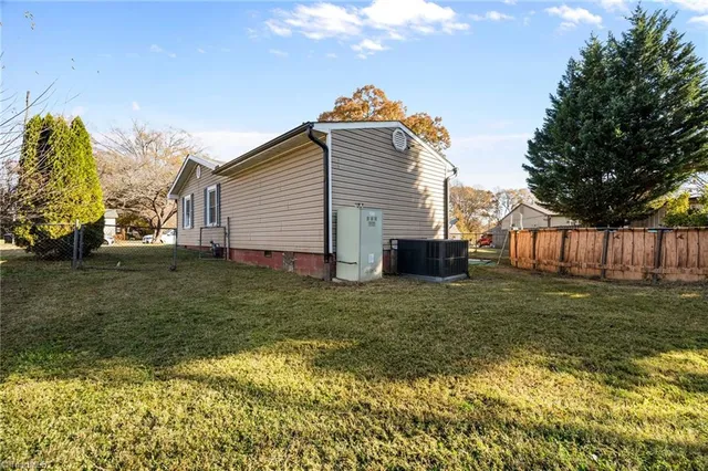 $215,000 | 1215 Cleveland Avenue, Burlington, NC 27217