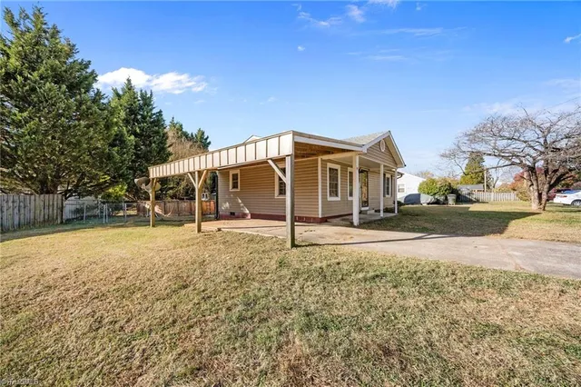 $215,000 | 1215 Cleveland Avenue, Burlington, NC 27217