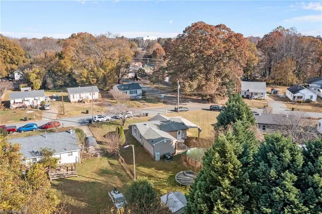 $215,000 | 1215 Cleveland Avenue, Burlington, NC 27217