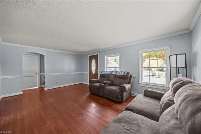 $215,000 | 1215 Cleveland Avenue, Burlington, NC 27217