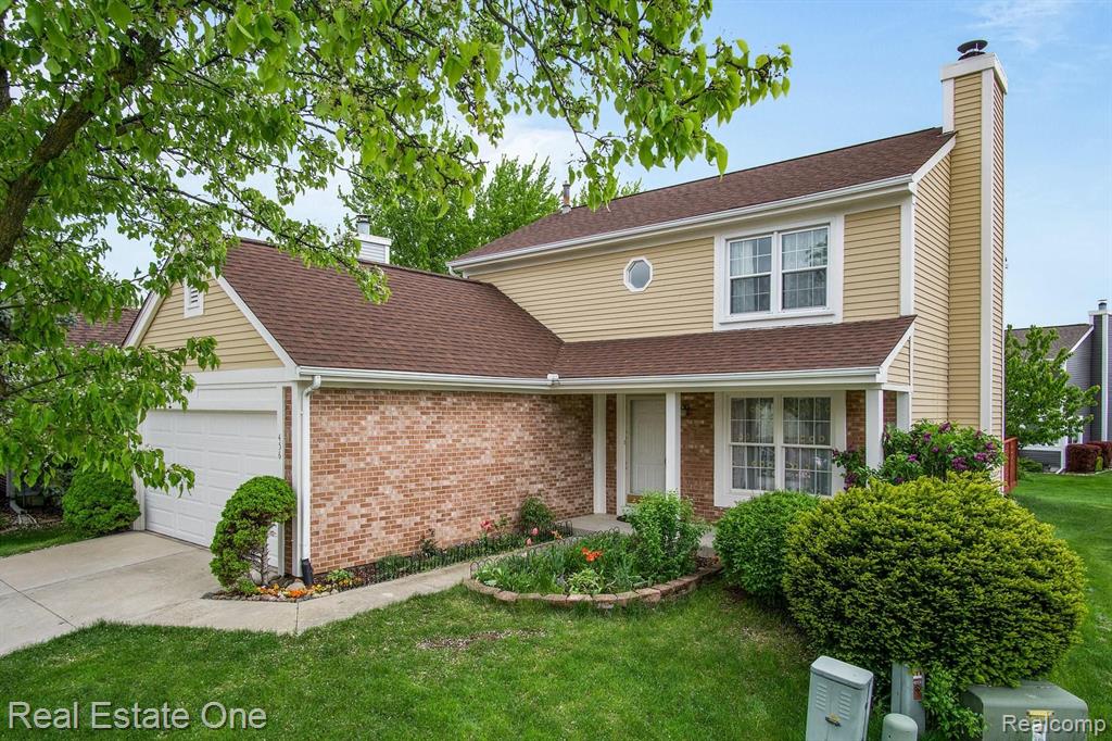 456 Farmridge Court Rochester Hills, MI 48307 - Photo 1 of 33