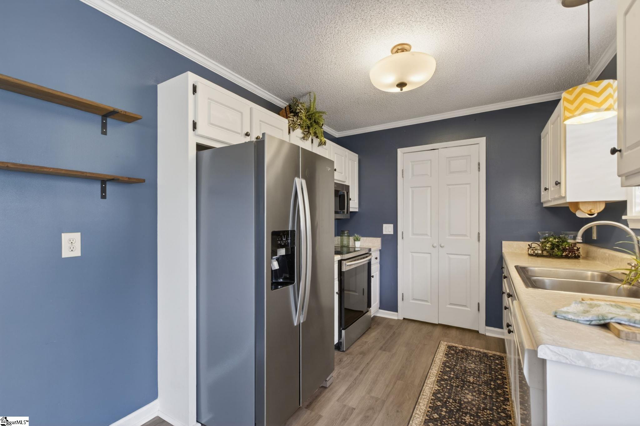 11 Rison Road Greenville, SC 29611 - Photo 10 of 37 Gallery Image 10
