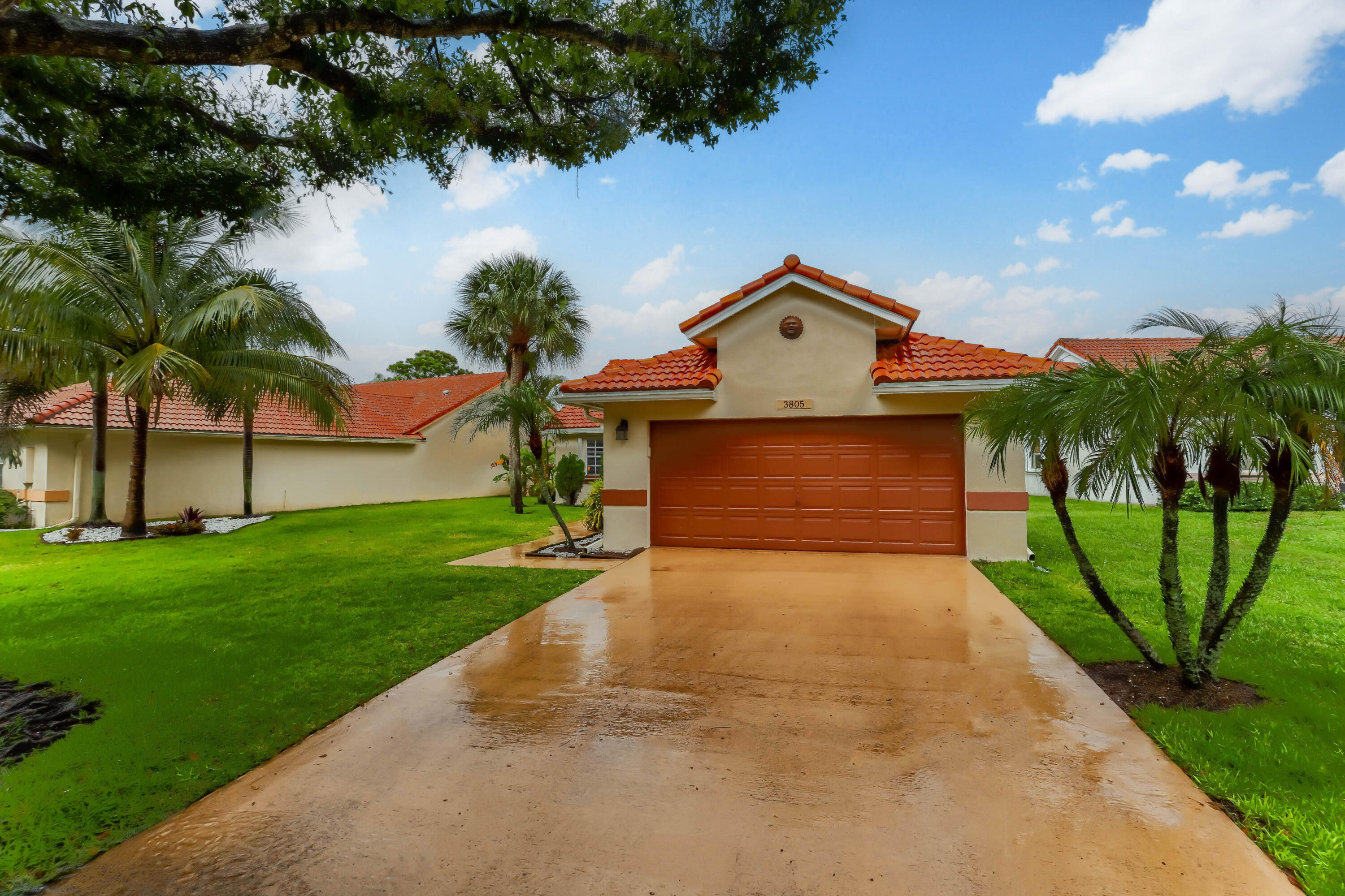 3805 Riverside Way Delray Beach, FL 33445 - Photo 2 of 26 0E2A0843-HDR