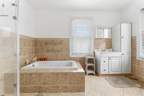 $799,000 | 122 North Sacramento Avenue, Ventnor City, NJ 08406