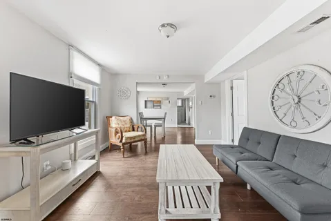 $799,000 | 122 North Sacramento Avenue, Ventnor City, NJ 08406