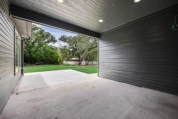 $889,000 | 1016 Silver Creek Azle Road, Azle, TX 76020