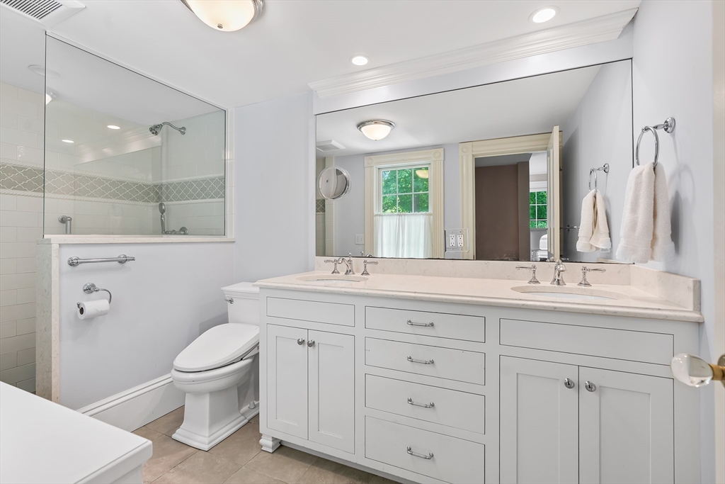 11 Concord Road Wayland, MA 01778 - Photo 18 of 35