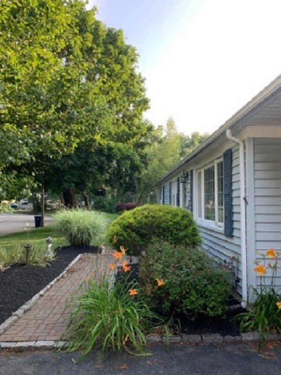 30 Evergreen Road North Kingstown, RI 02852 - Photo 3 of 26 Gallery Image 3