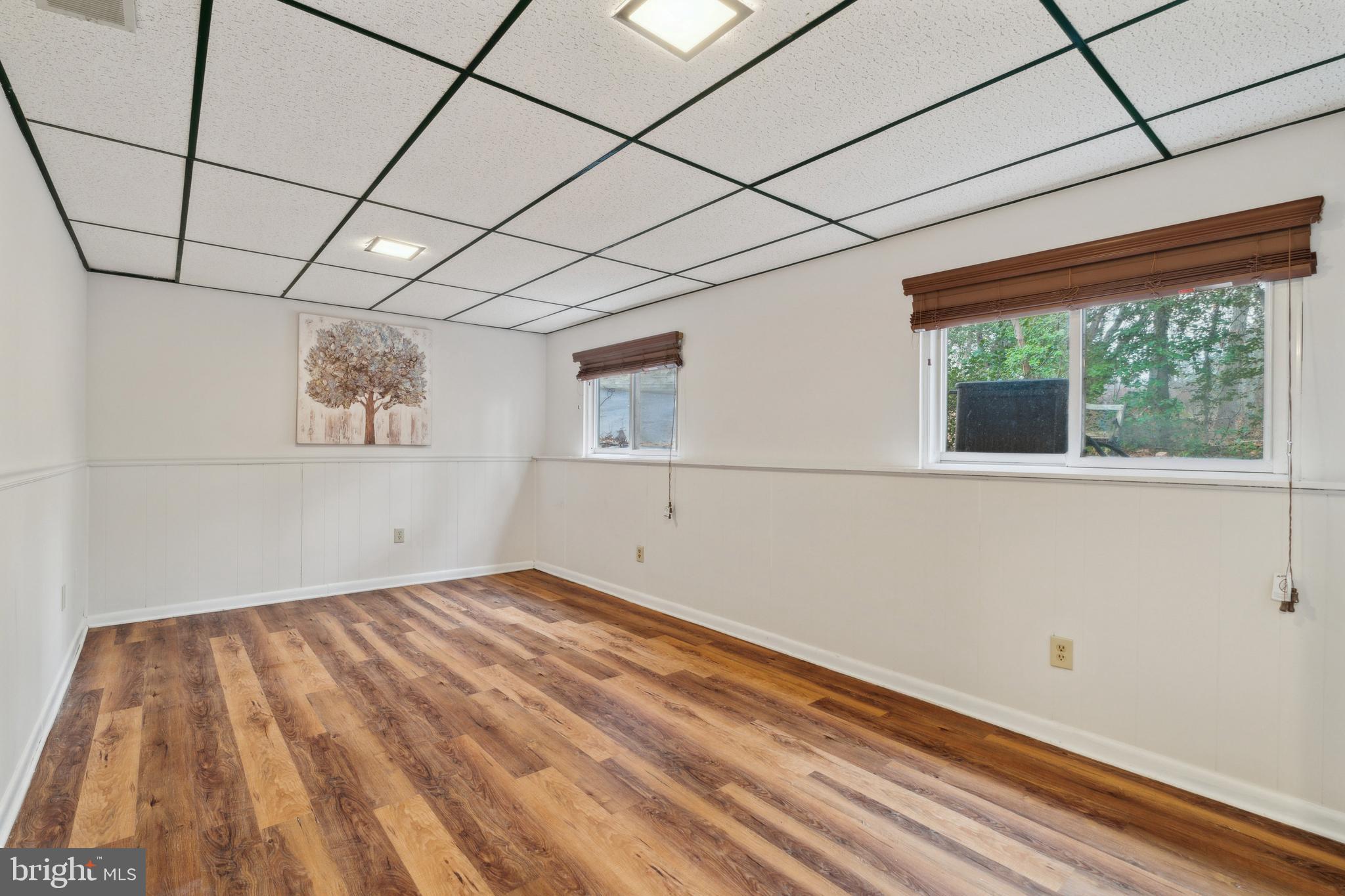 698 Benfield Road Severna Park, MD 21146 - Photo 21 of 28 a view of empty room with window