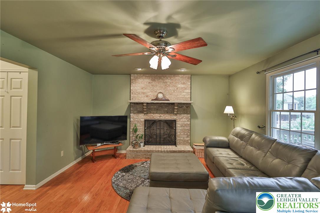 4070 Ross Road Bethlehem, PA 18020 - Photo 12 of 59