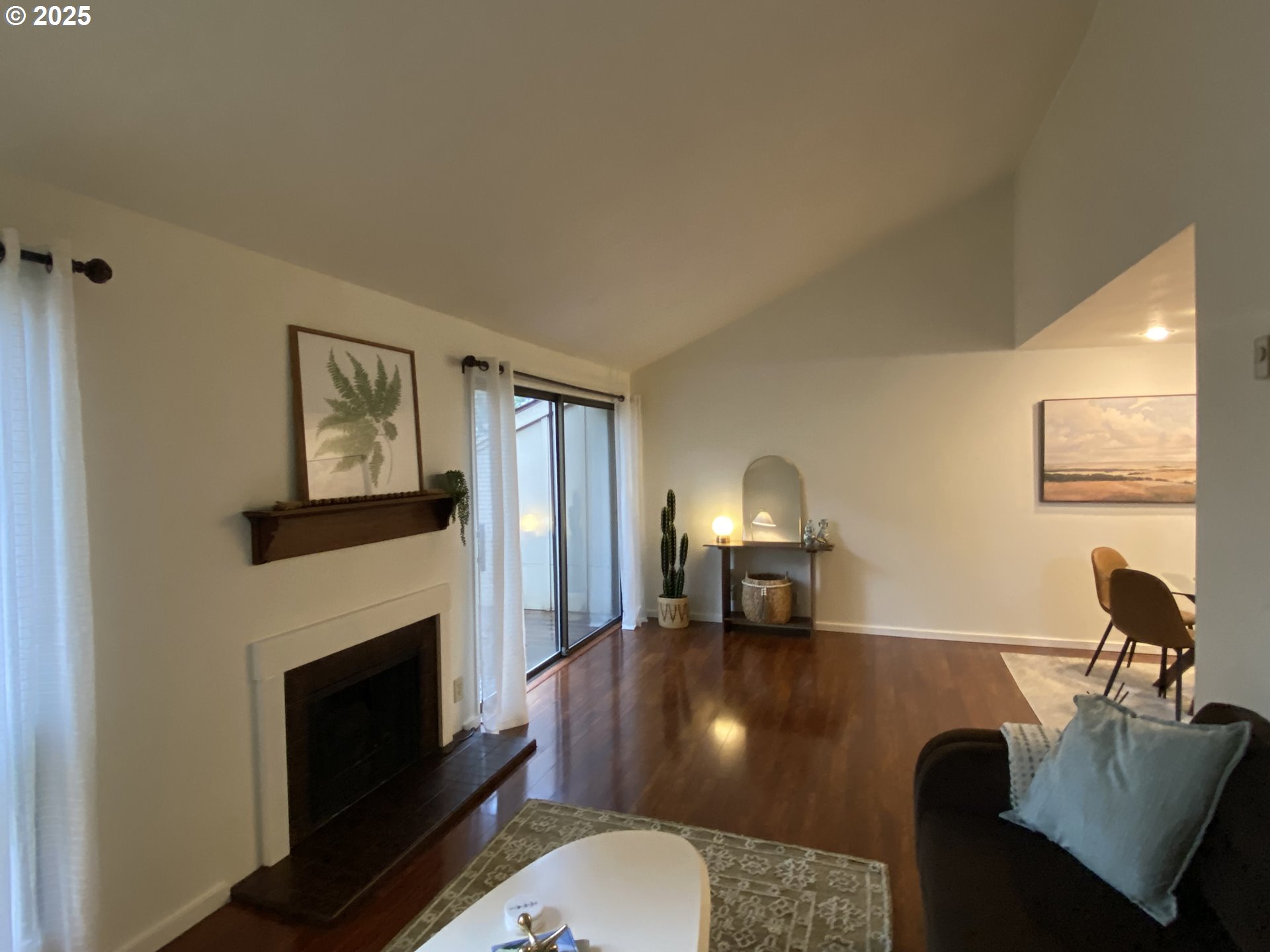 212 Trailside Loop Eugene, OR 97405 - Photo 17 of 48 Gallery Image 17