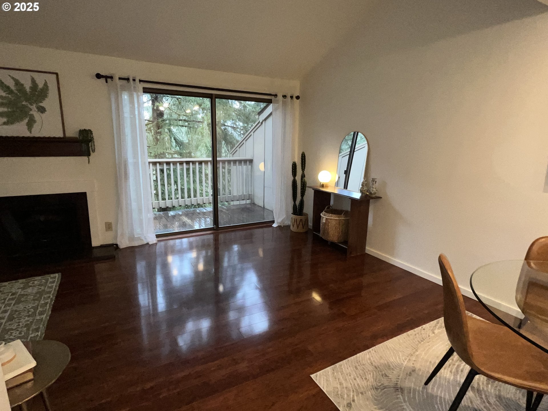 212 Trailside Loop Eugene, OR 97405 - Photo 7 of 48 Gallery Image 7