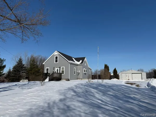 $229,999 | 7595 Brooks Road, Brown City, MI 48416
