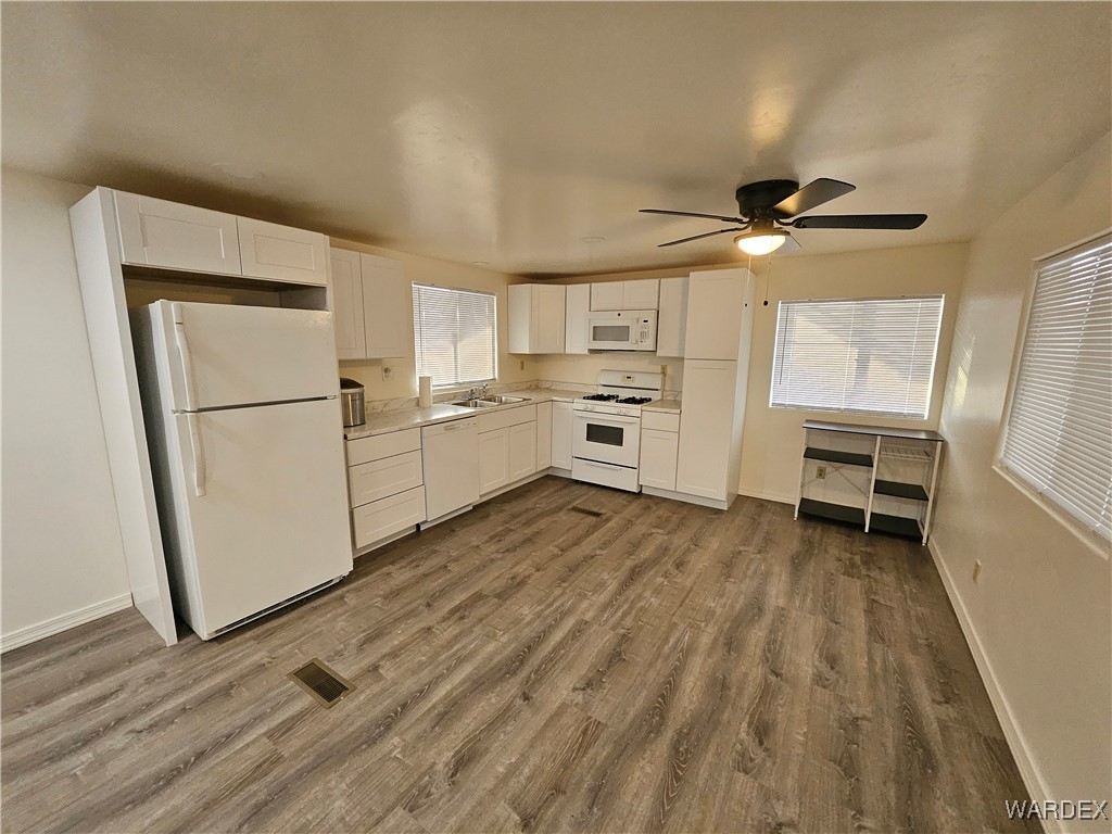 1705 Ramar Road Bullhead City, AZ 86442 - Photo 4 of 14 Kitchen