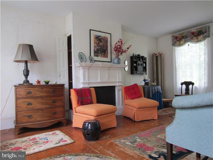 539 Pretty Brook Road Princeton, NJ 08540 - Photo 4 of 25 Living Room