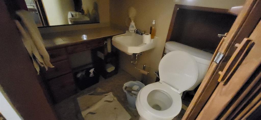 812 Marion Road Indiana, PA 15701 - Photo 10 of 18 Bathroom