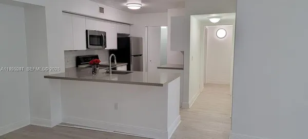 $3,200 | 12124 St Andrews Place, Unit 201, Miramar, FL 33025