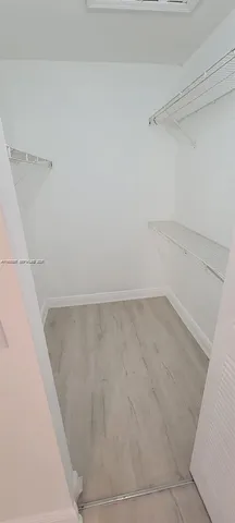 a view of yard with green space