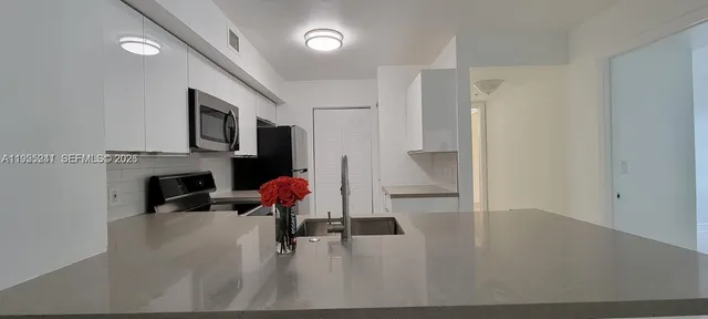 $3,200 | 12124 St Andrews Place, Unit 201, Miramar, FL 33025