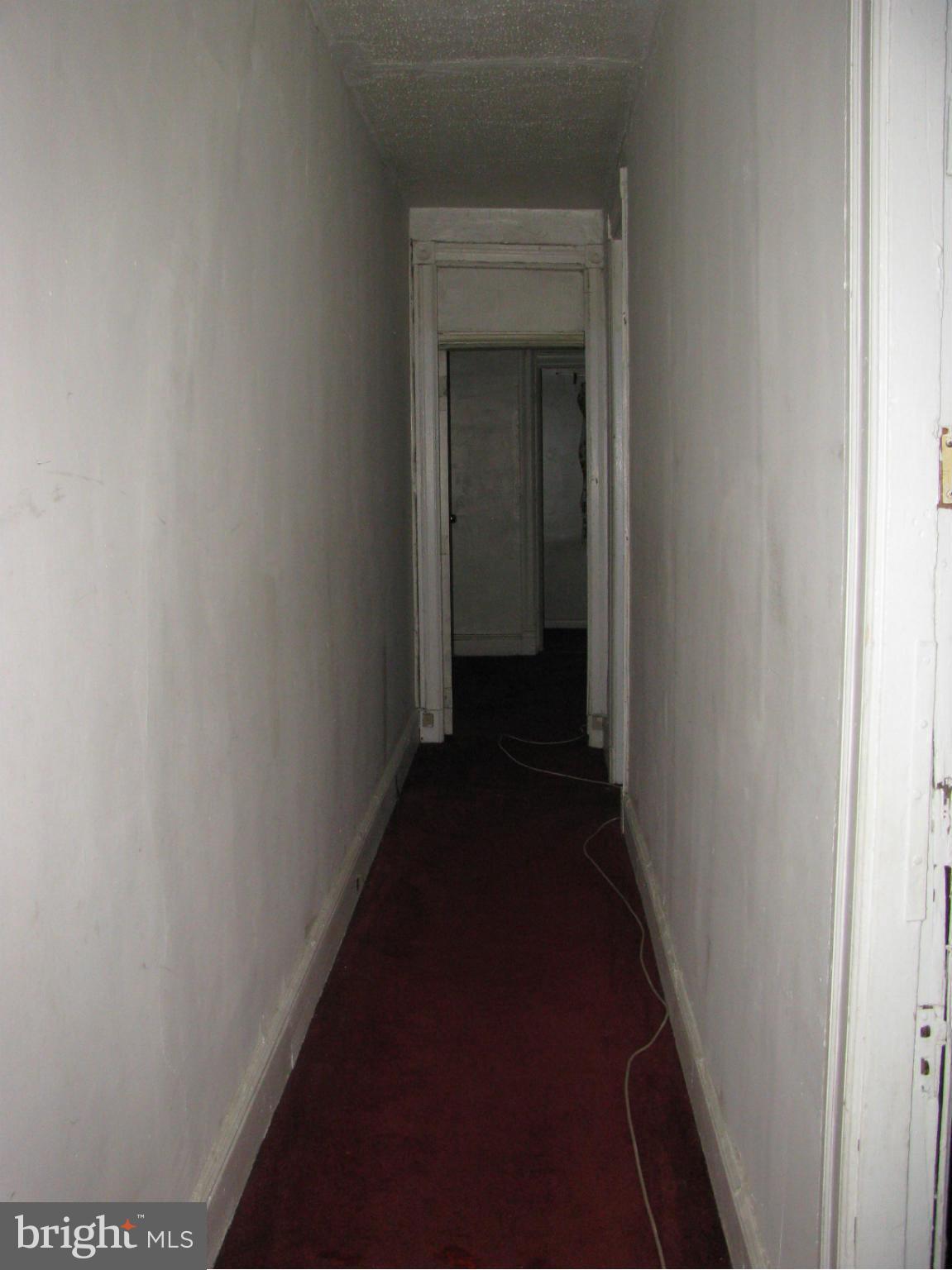 598 Park Road Northwest Washington, DC 20010 - Photo 15 of 23 2nd Floor Hallway