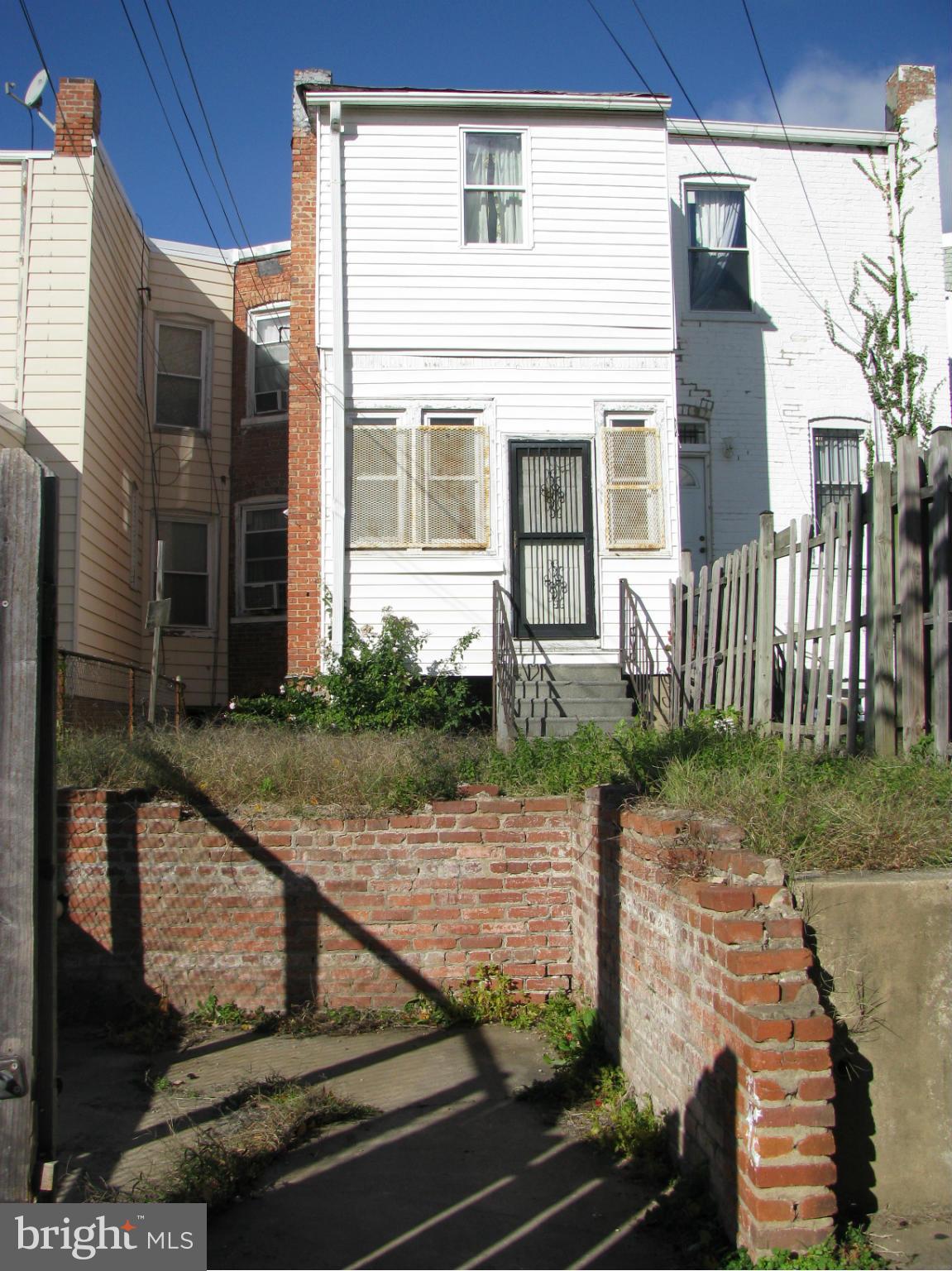 598 Park Road Northwest Washington, DC 20010 - Photo 5 of 23 Exterior (Rear)