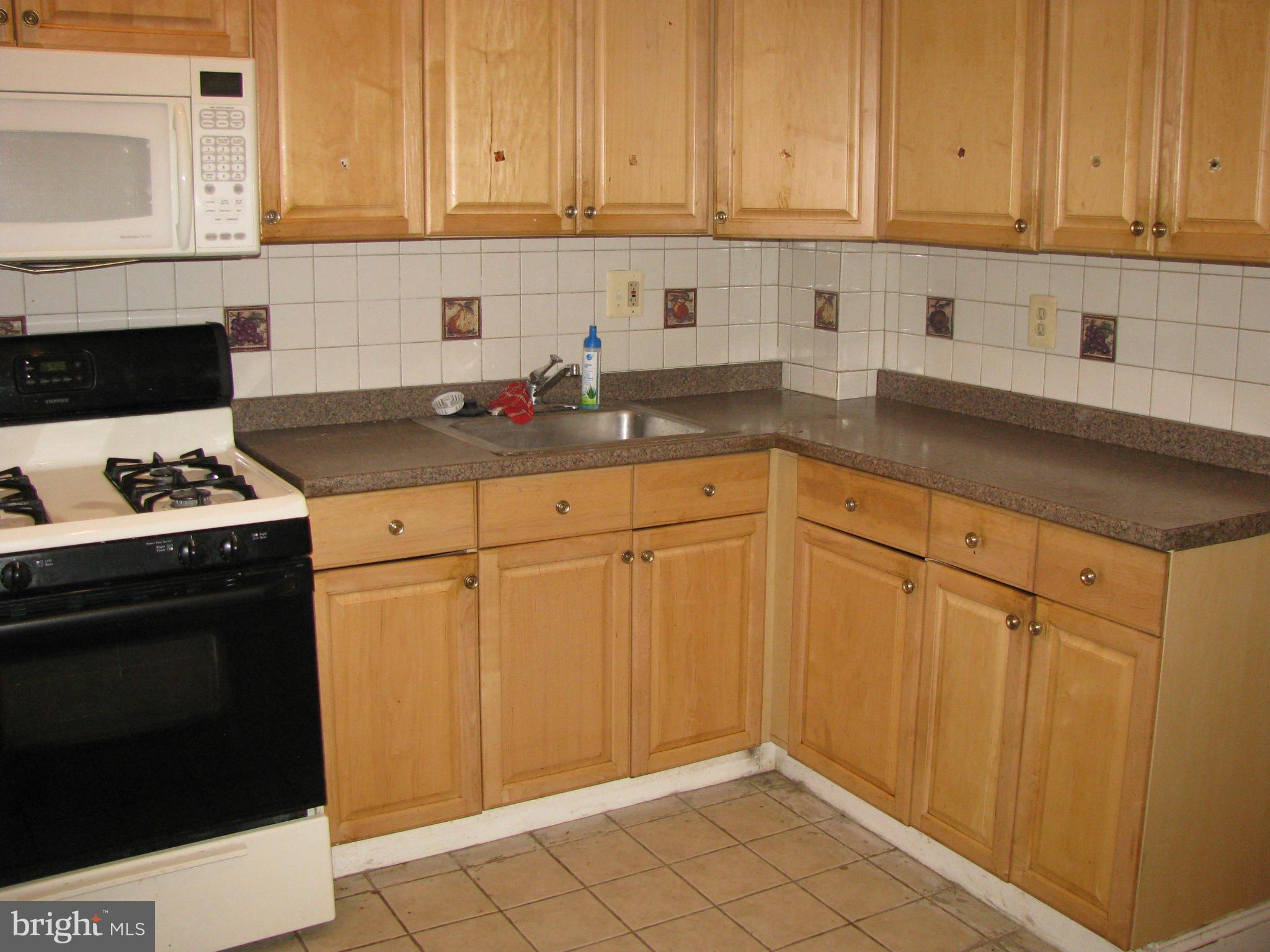 598 Park Road Northwest Washington, DC 20010 - Photo 6 of 23 Kitchen