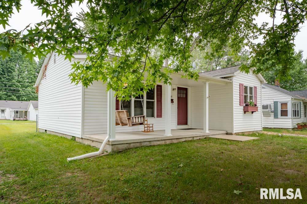 409 Sherry Road Marion, IL 62959 - Photo 3 of 15 Gallery Image 3
