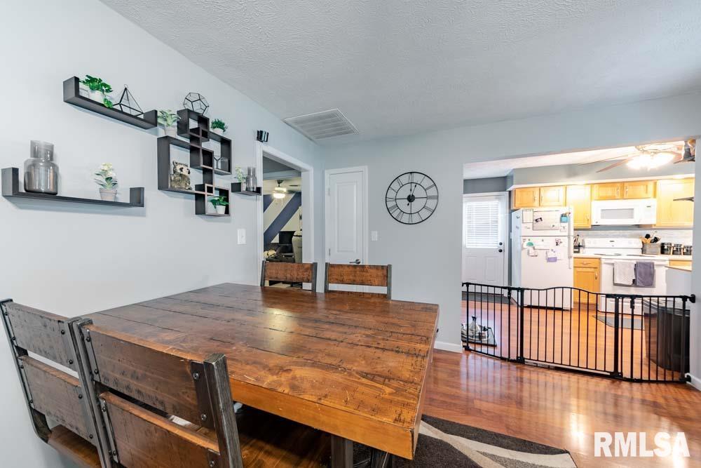 409 Sherry Road Marion, IL 62959 - Photo 9 of 15 Gallery Image 9
