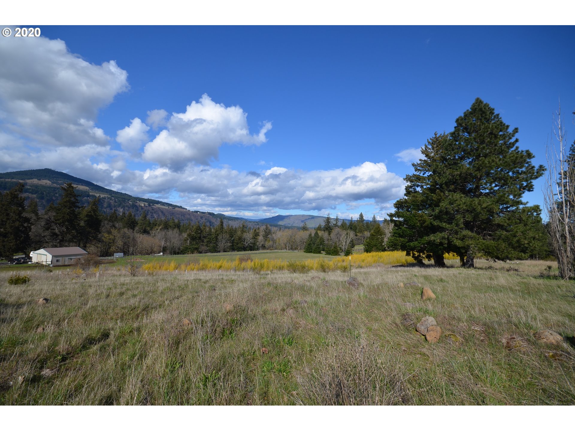 Country Club Road Hood River, OR 97031 - Photo 2 of 11 Gallery Image 2