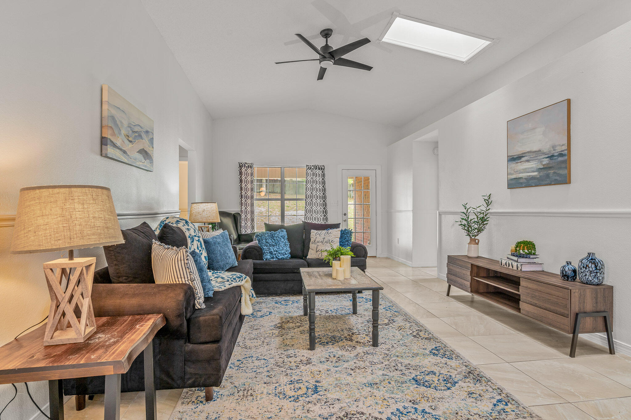 5186 Whitehurst Lane Crestview, FL 32536 - Photo 27 of 55 a living room with furniture