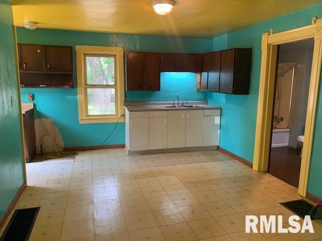 617 North Wesley Street Springfield, IL 62702 - Photo 4 of 12