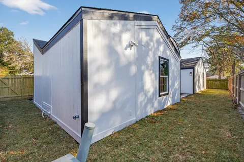a view of a garage