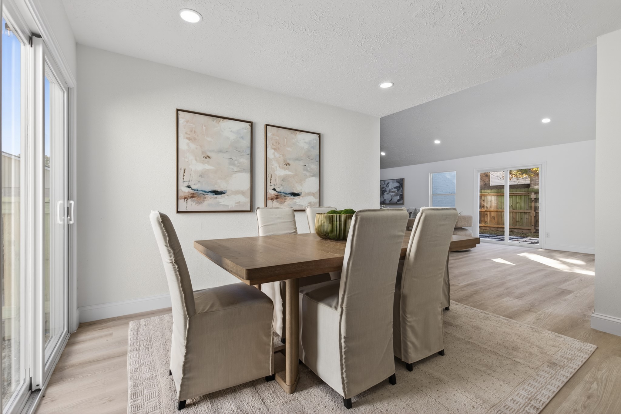 6207 Rollingbrook Drive Houston, TX 77096 - Photo 9 of 44