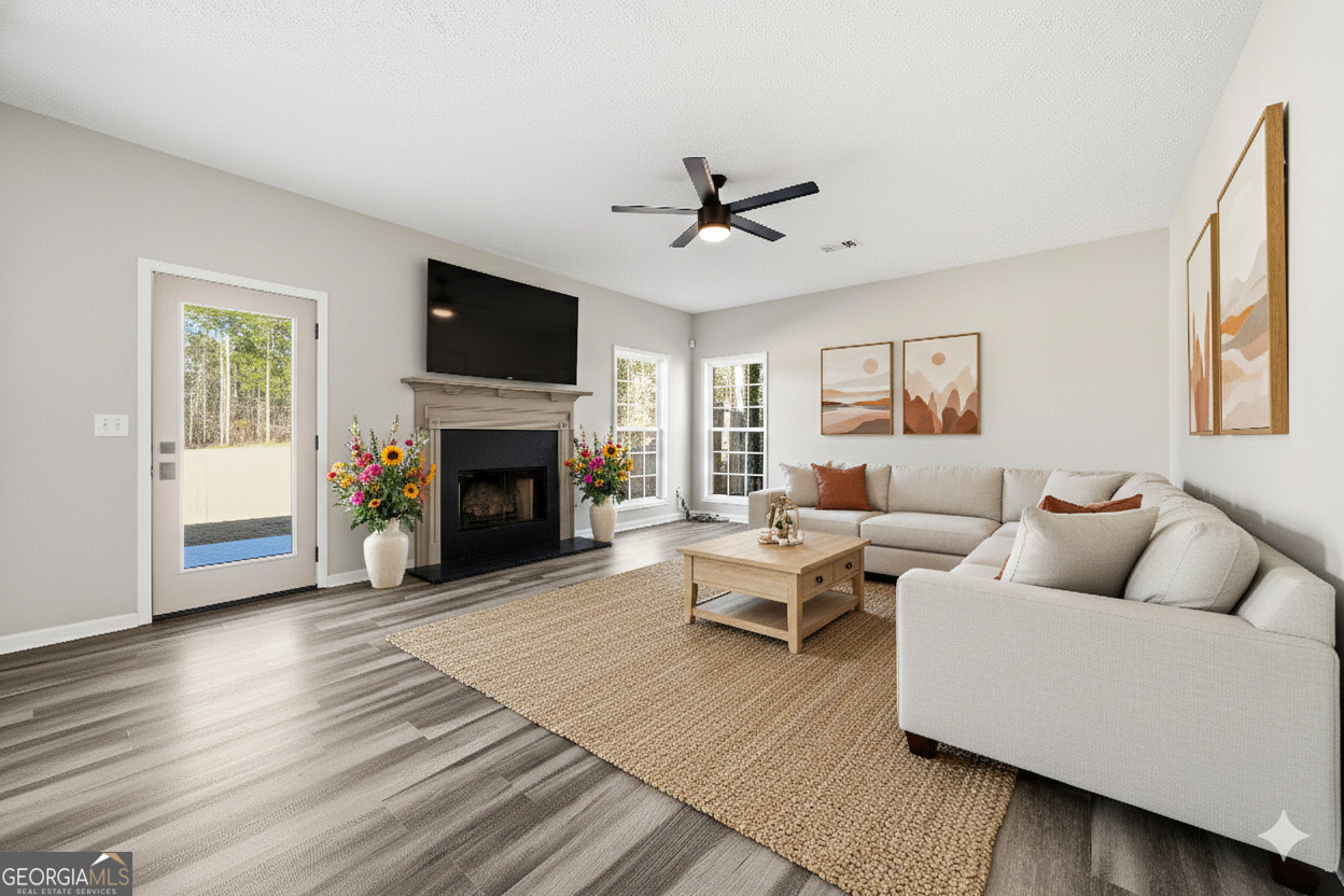 300 Emerald Way Senoia, GA 30276 - Photo 20 of 58 Staged