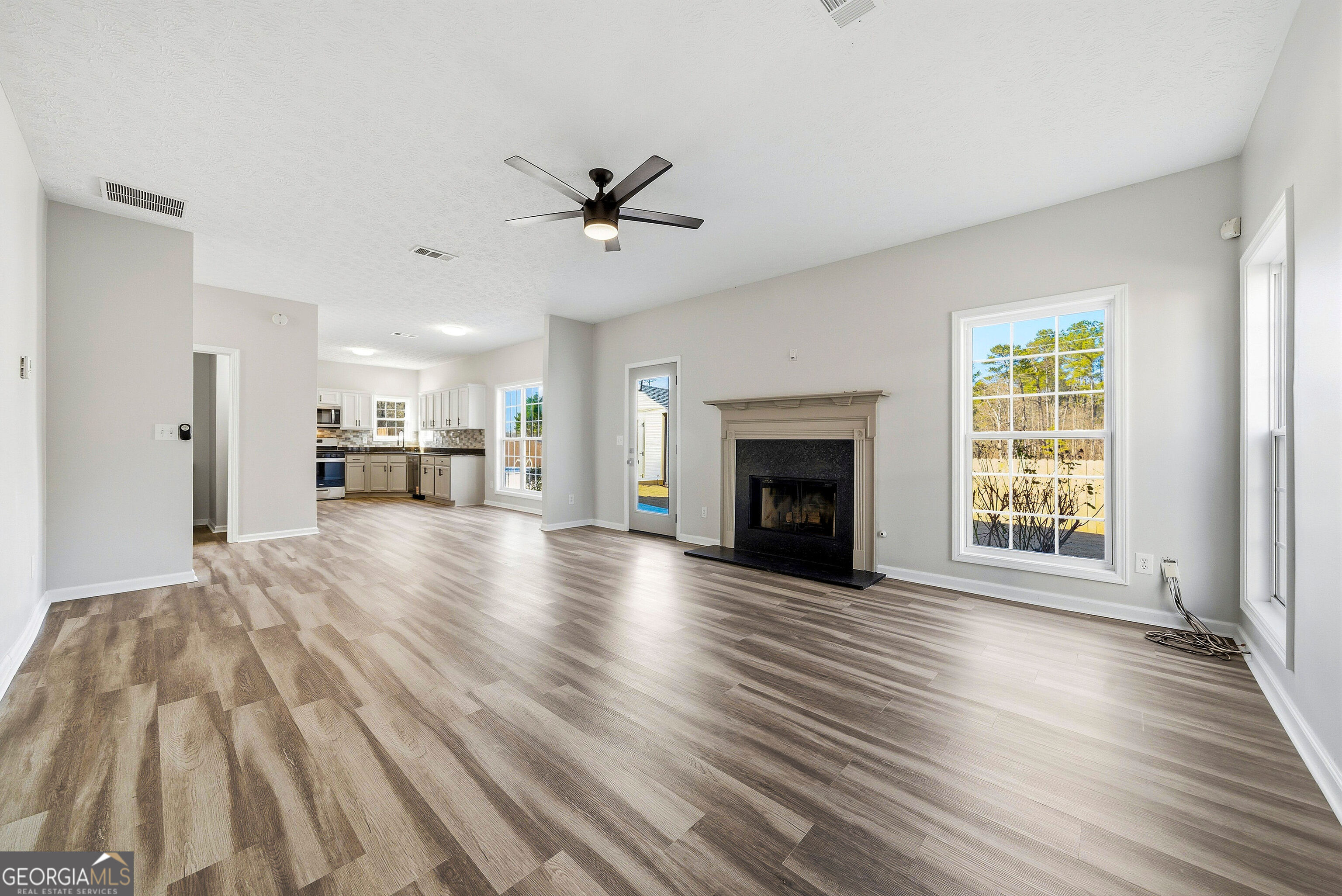 300 Emerald Way Senoia, GA 30276 - Photo 22 of 58