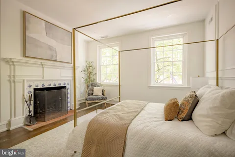 $1,495,000 | 514 Delancey Street, Philadelphia, PA 19106