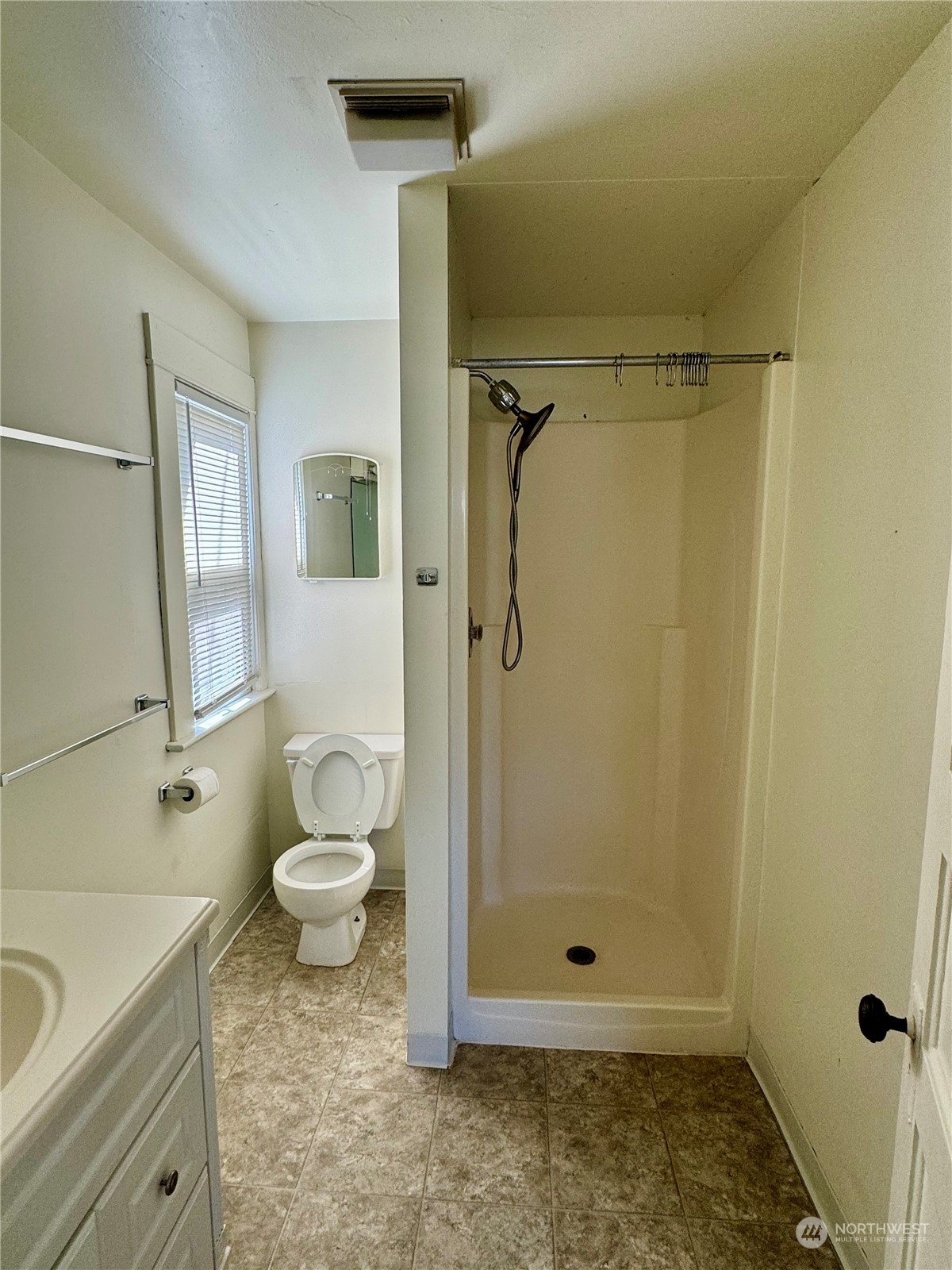 1636 Grant Street Bellingham, WA 98225 - Photo 11 of 33