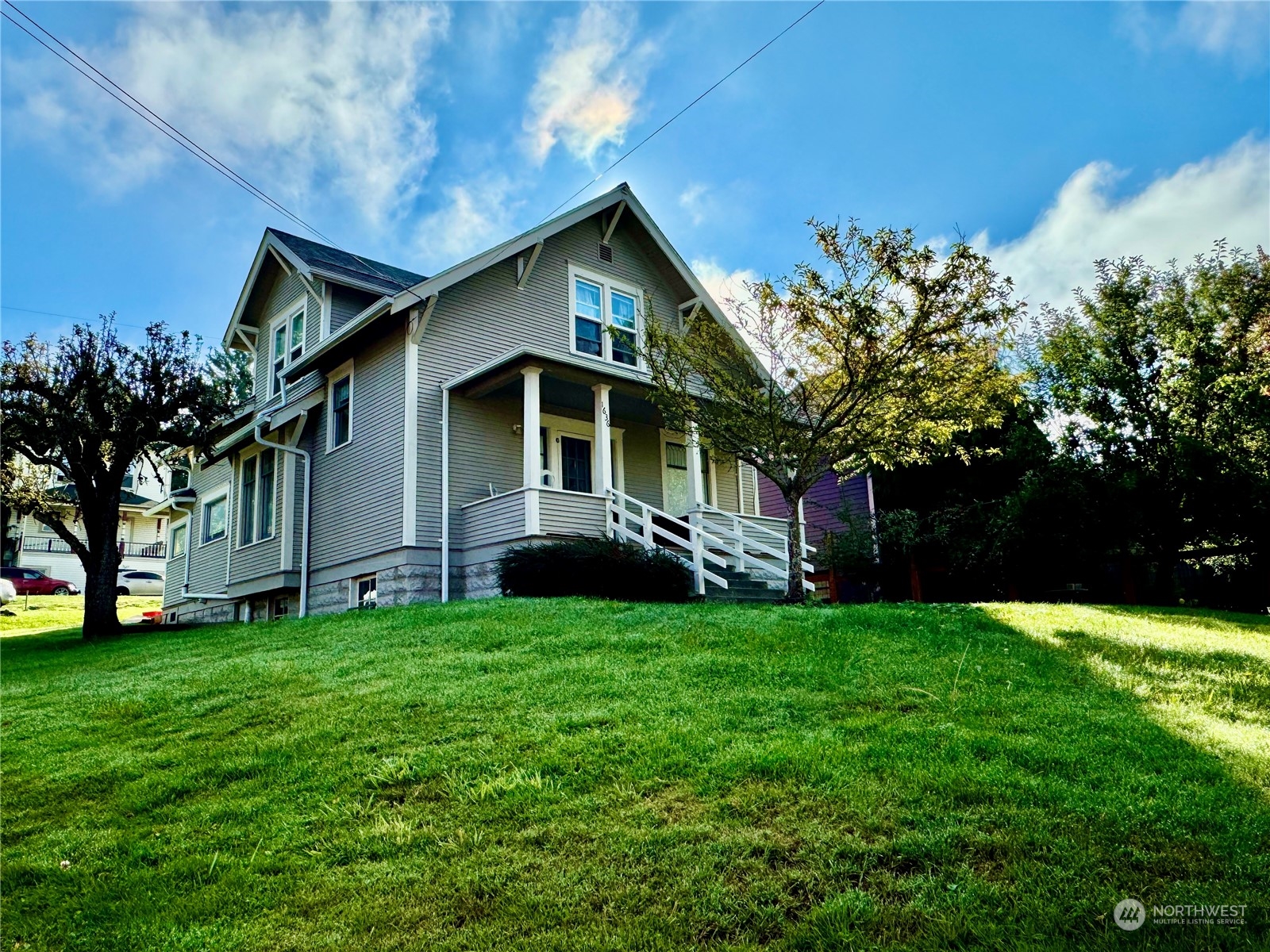 1636 Grant Street Bellingham, WA 98225 - Photo 2 of 33