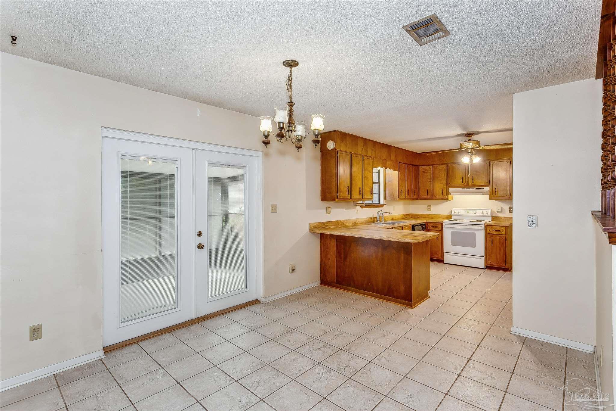 4562 Riley Road Milton, FL 32583 - Photo 6 of 19 Gallery Image 6