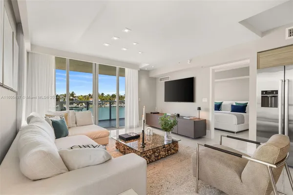 $8,000 | 6620 Indian Creek Drive, Unit 308, Miami Beach, FL 33141