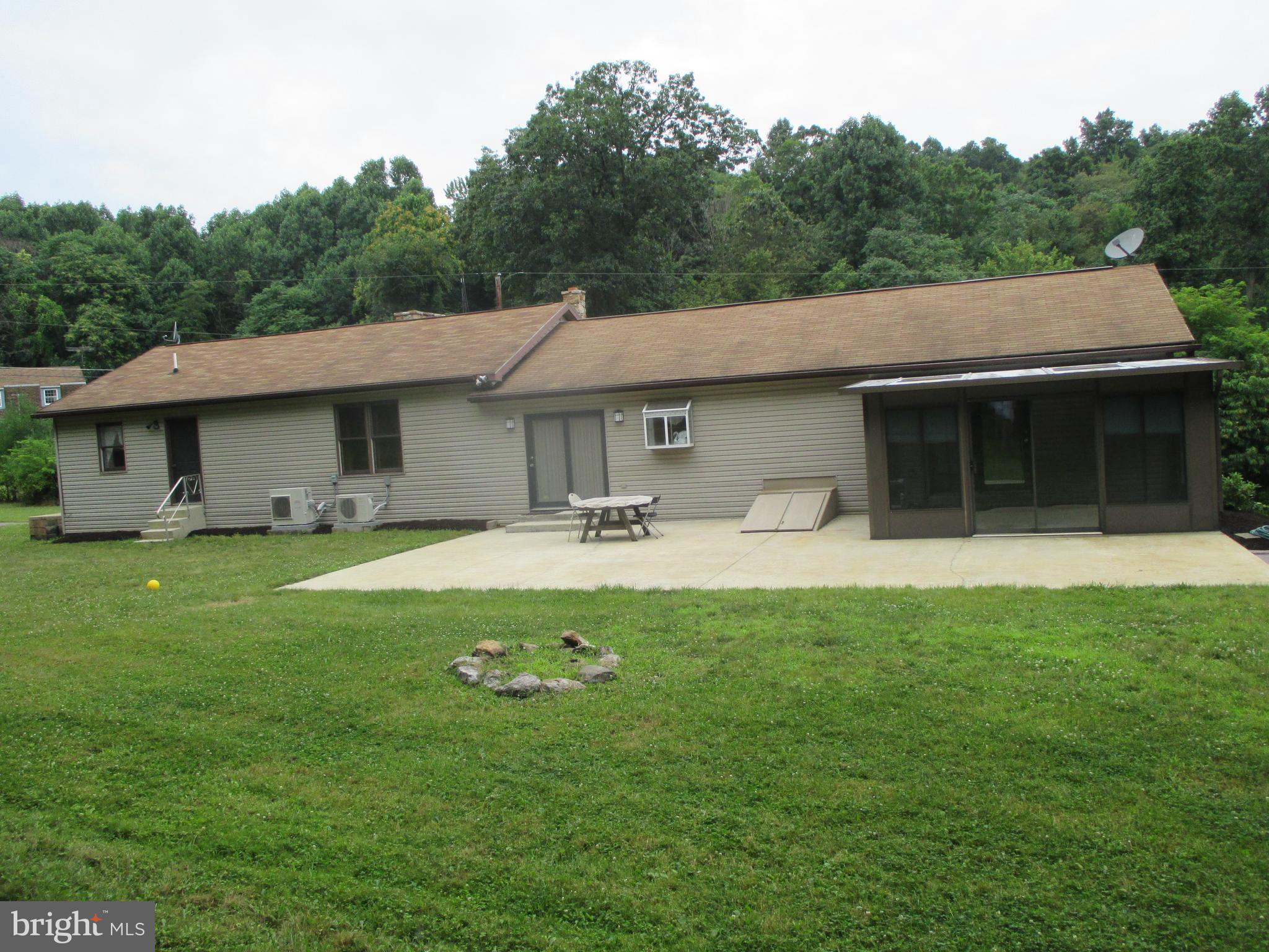 235 Notch Road Duncannon, PA 17020 - Photo 6 of 34 Gallery Image 6