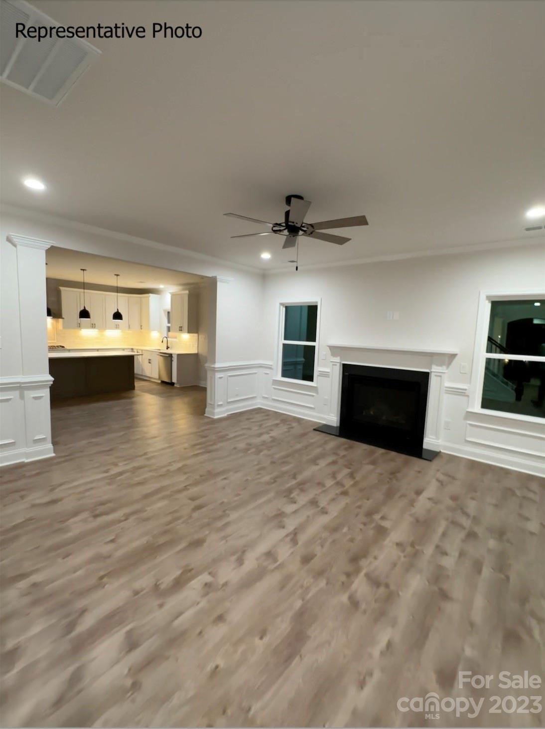 2432 Lakeview Circle Matthews, NC 28105 - Photo 19 of 20 a view of a livingroom with a flat screen tv
