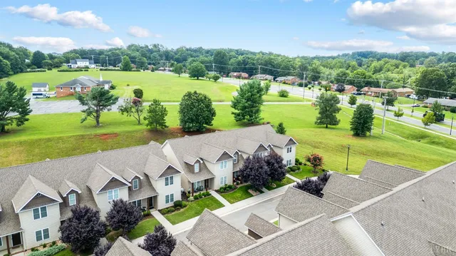 a car parked in front of a building