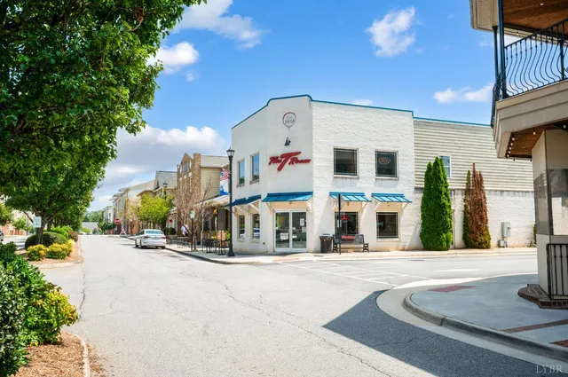 $429,900 | 302 Meridian Street, Lynchburg, VA 24502