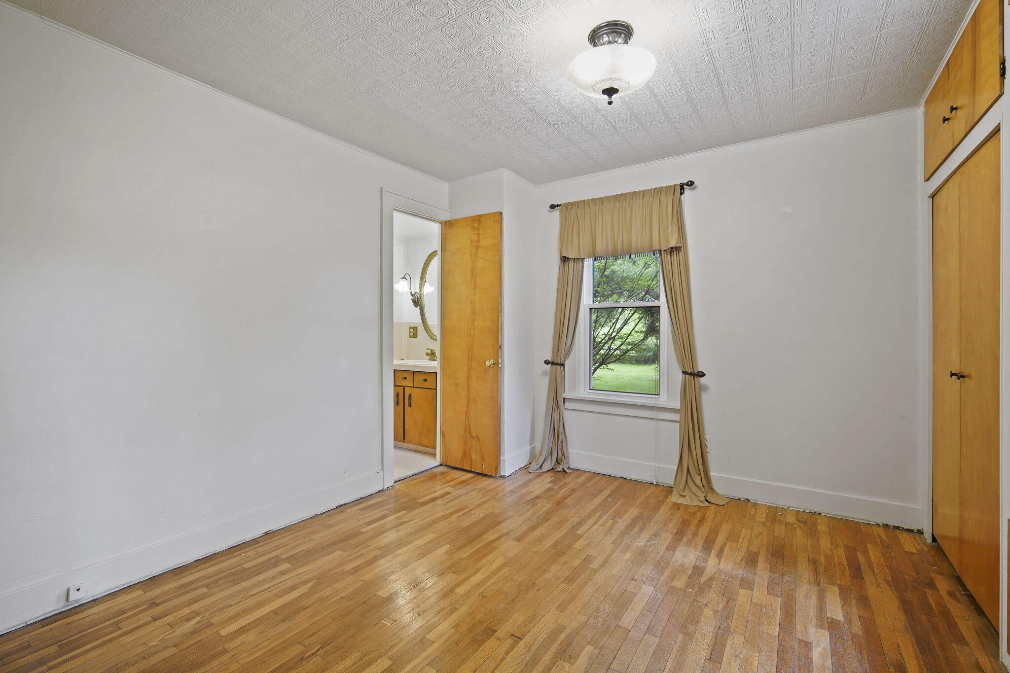 9991 King Road Spring Arbor, MI 49283 - Photo 6 of 41 DSC07538