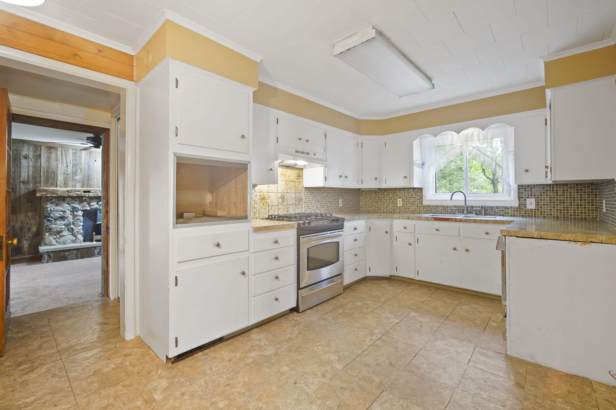 9991 King Road Spring Arbor, MI 49283 - Photo 10 of 41 DSC07562