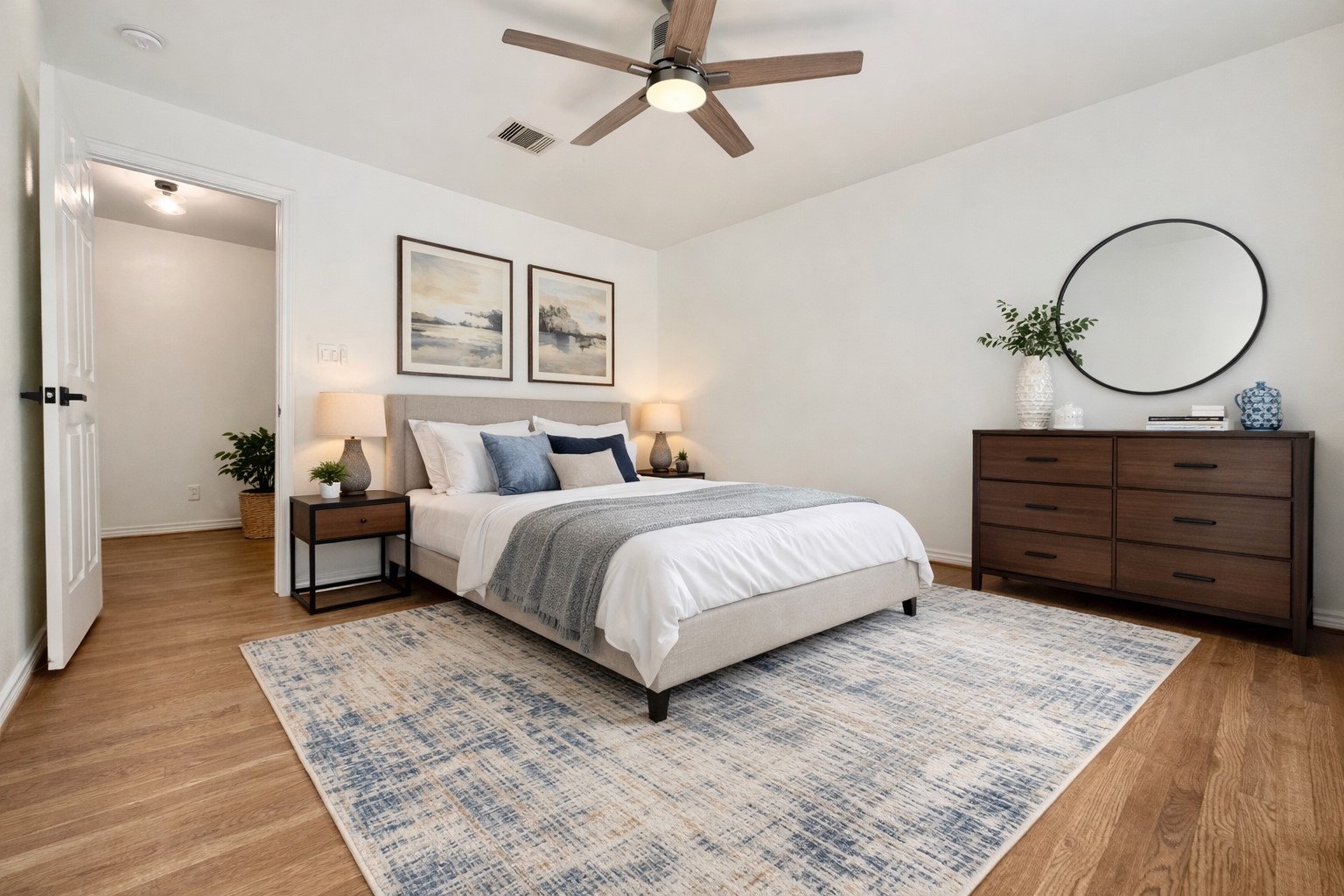 2126 Banks Street, Unit 2 Houston, TX 77098 - Photo 19 of 41 First Bedroom
**Digitally Staged**