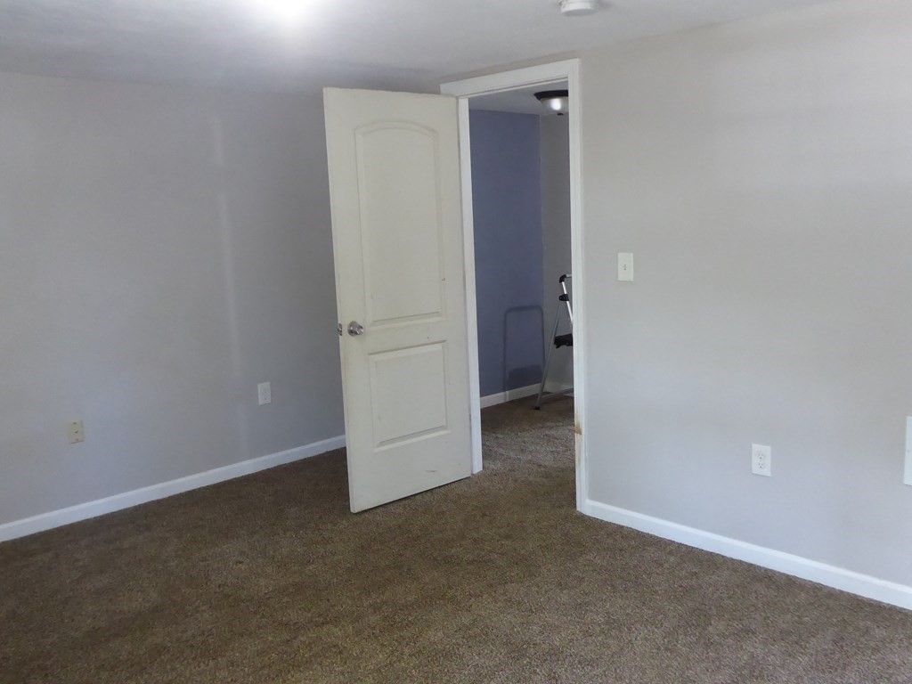 86 Pequot Point Road Westfield, MA 01085 - Photo 17 of 21 an empty room with closet